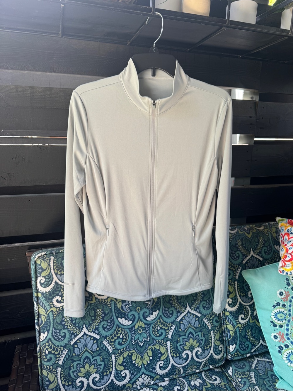 NWOT Baleaf Light Gray Active Jacket